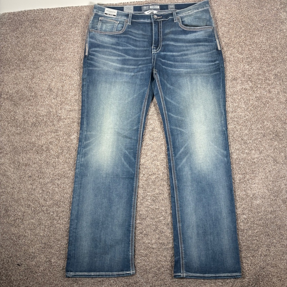 BKE Derek Bootleg Relaxed Fit Low Rise Medium Wash Stretch Jeans Mens 38R
